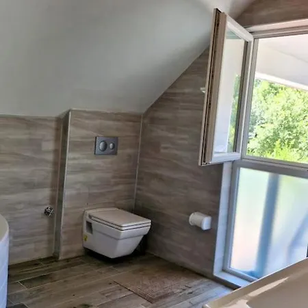 Yuvarlak Cay Yaninda Huzur Ve Doga Evi