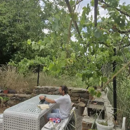 Yuvarlak çay Yanında Huzur Ve Doğa Evi * Beyobasi