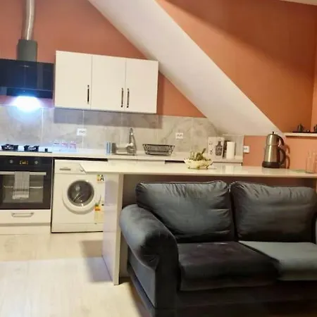 Yuvarlak çay Yanında Huzur Ve Doğa Evi * Beyobasi