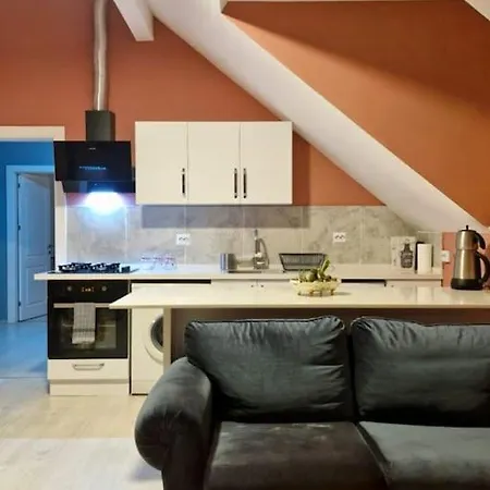 Yuvarlak Cay Yaninda Huzur Ve Doga Evi * Beyobası